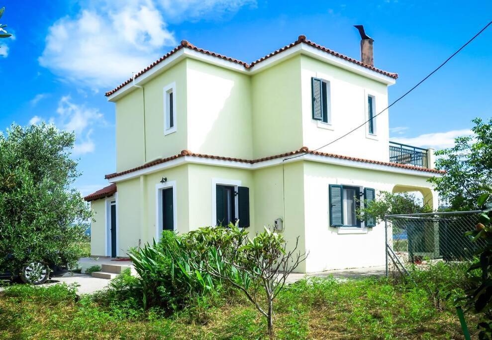 Villa Rania: Ευάερη Βίλα Με Θέα Τη Θάλασσα Lixouri Exterior foto