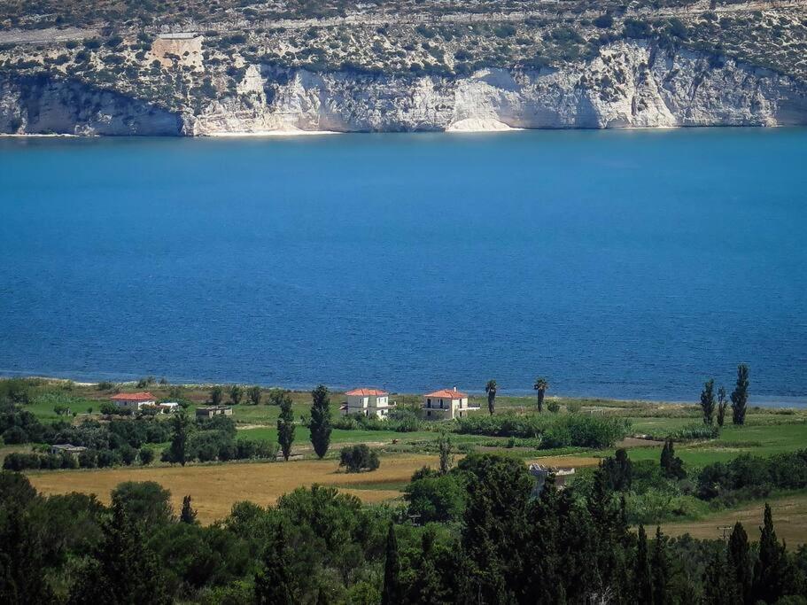 Villa Rania: Ευάερη Βίλα Με Θέα Τη Θάλασσα Lixouri Exterior foto