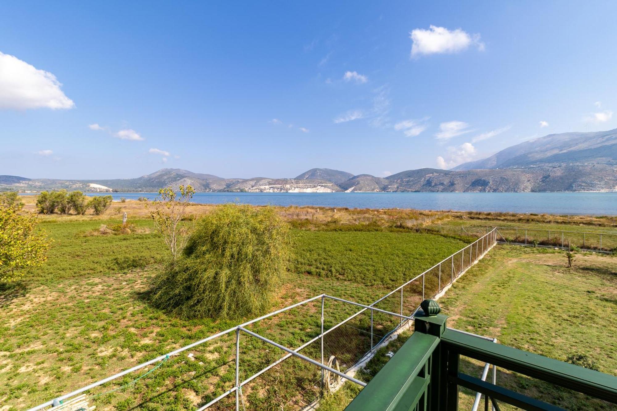Villa Rania: Ευάερη Βίλα Με Θέα Τη Θάλασσα Lixouri Exterior foto