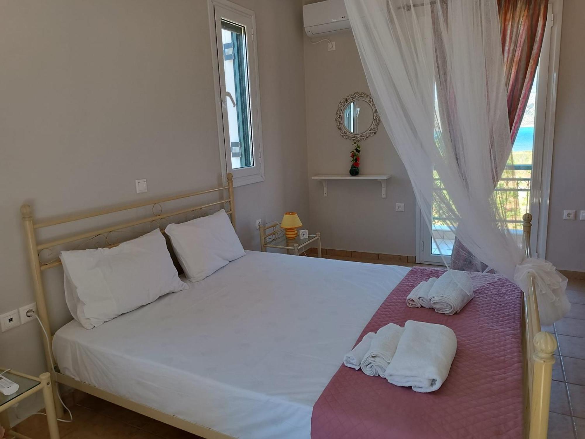 Villa Rania: Ευάερη Βίλα Με Θέα Τη Θάλασσα Lixouri Exterior foto